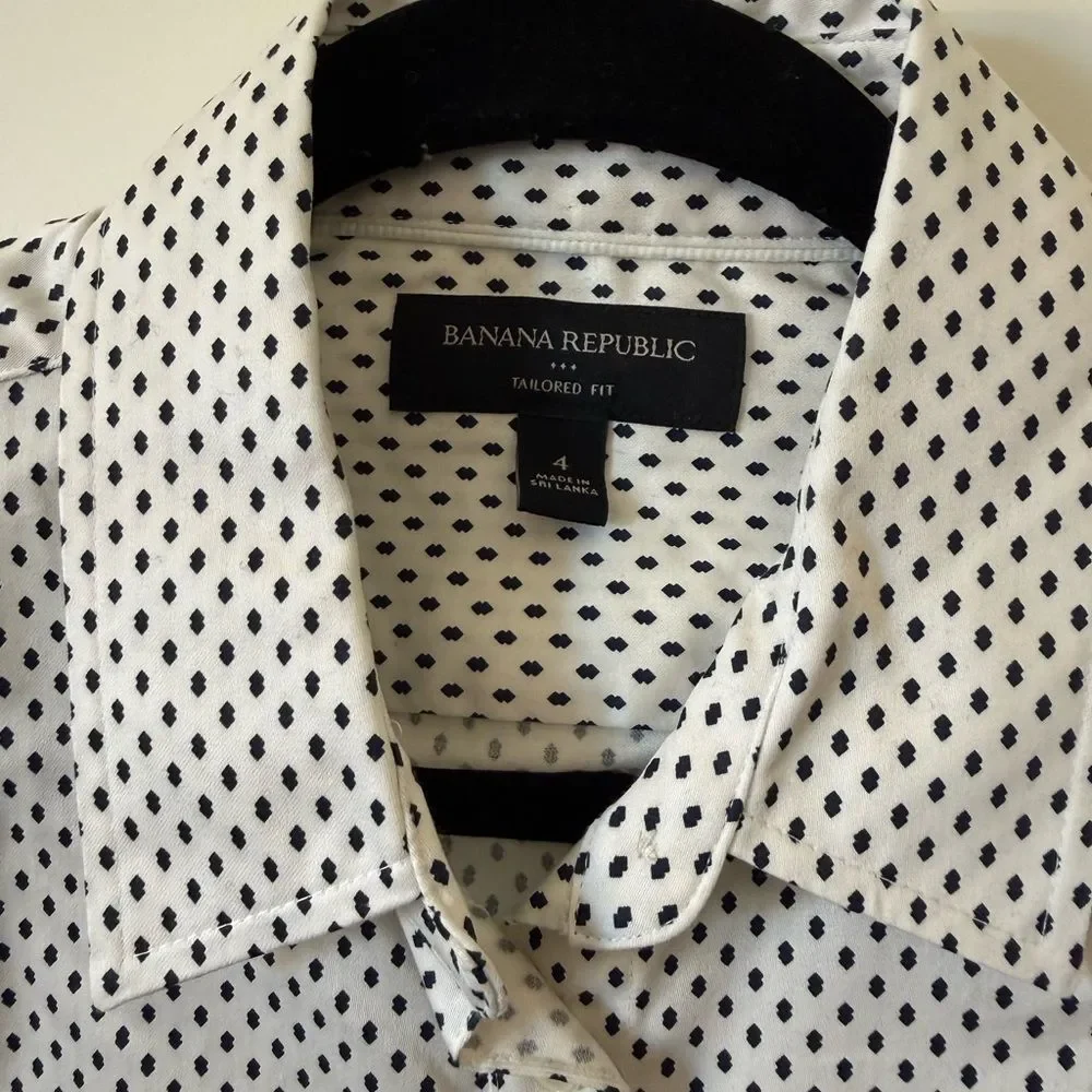 Banana Republic Dark Navy and White Patterned Shirt